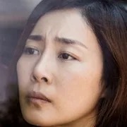 Moon Jeong-hee as Jung-hye