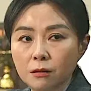 Actress Lin Da-Jeon