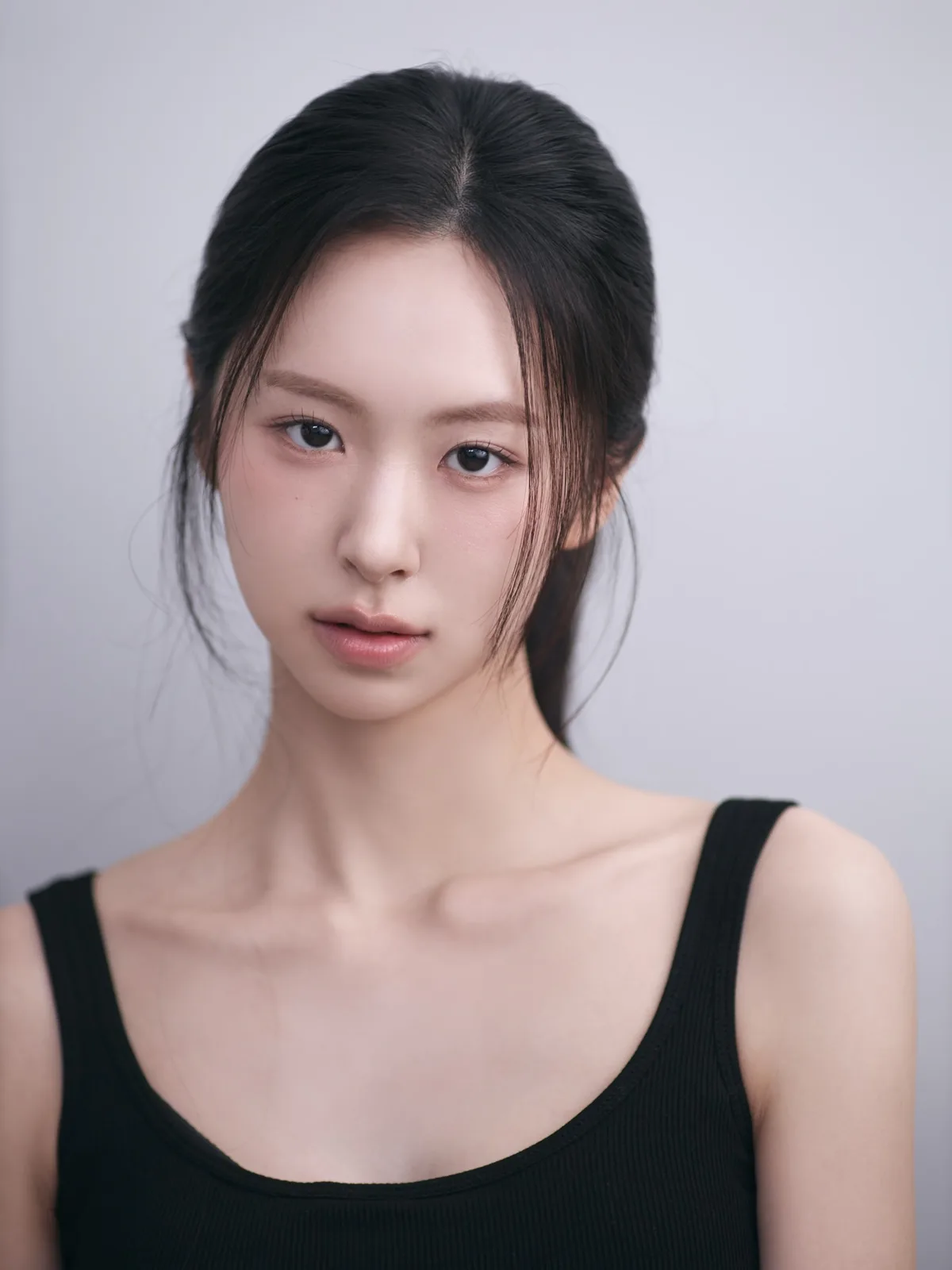 Hyun Jae-Yeon portrait photograph