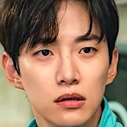 Lee Joon-Ho as Kang Sang-Ung