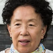 Na Moon-Hee as Gwi-Bo's mother