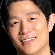 Ryohei Suzuki portrait