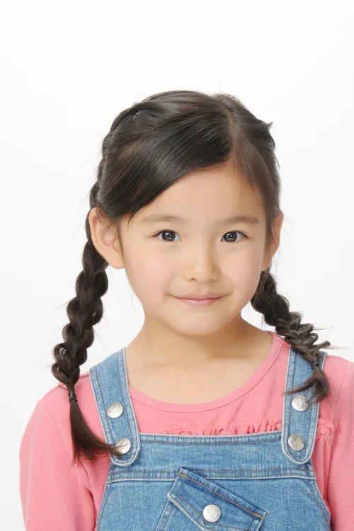 Portrait photograph of Shiori Nozawa