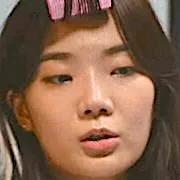 Kang Seol as Choi Mi-Na