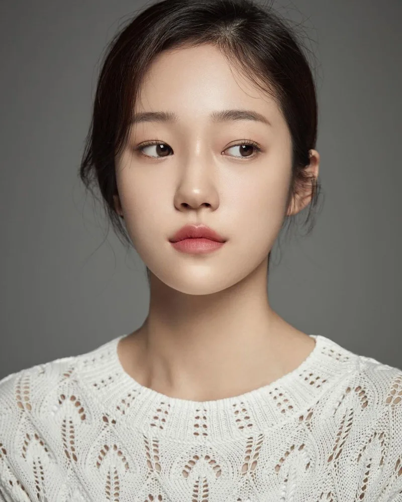 Roh Yoon-Seo portrait photograph