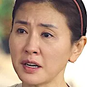 Lee Il-Hwa as Koo Do-Soon