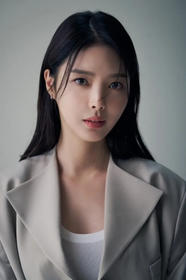 Portrait of South Korean actress Uhm Hyun-Kyung