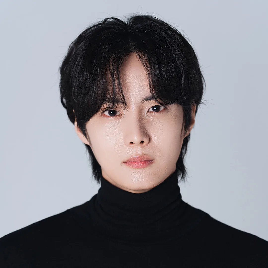Choi Kyung-Hoon profile photograph