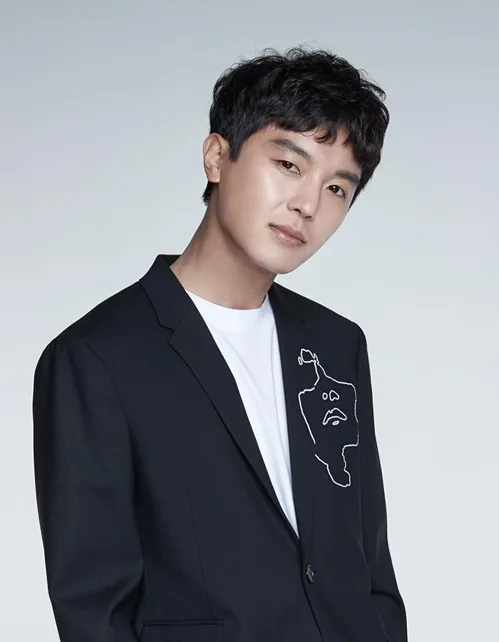 Yeon Woo-Jin portrait photograph