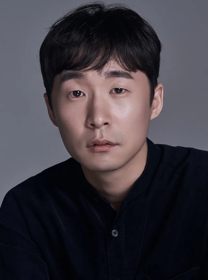 Portrait of South Korean actor Son Seung-Hoon