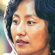 Actress Kim So-jin