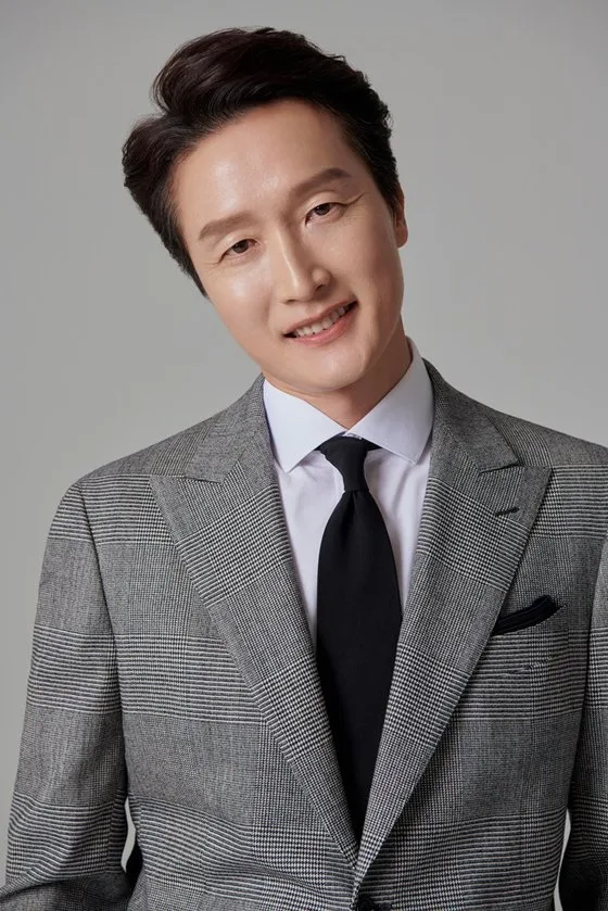 Choi Byung-Mo promotional photograph