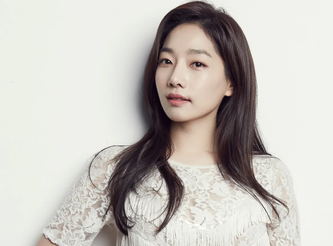 Song Yoo-Hyun profile photograph