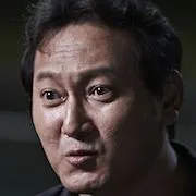 Jeong Man-sik as Detective Choi