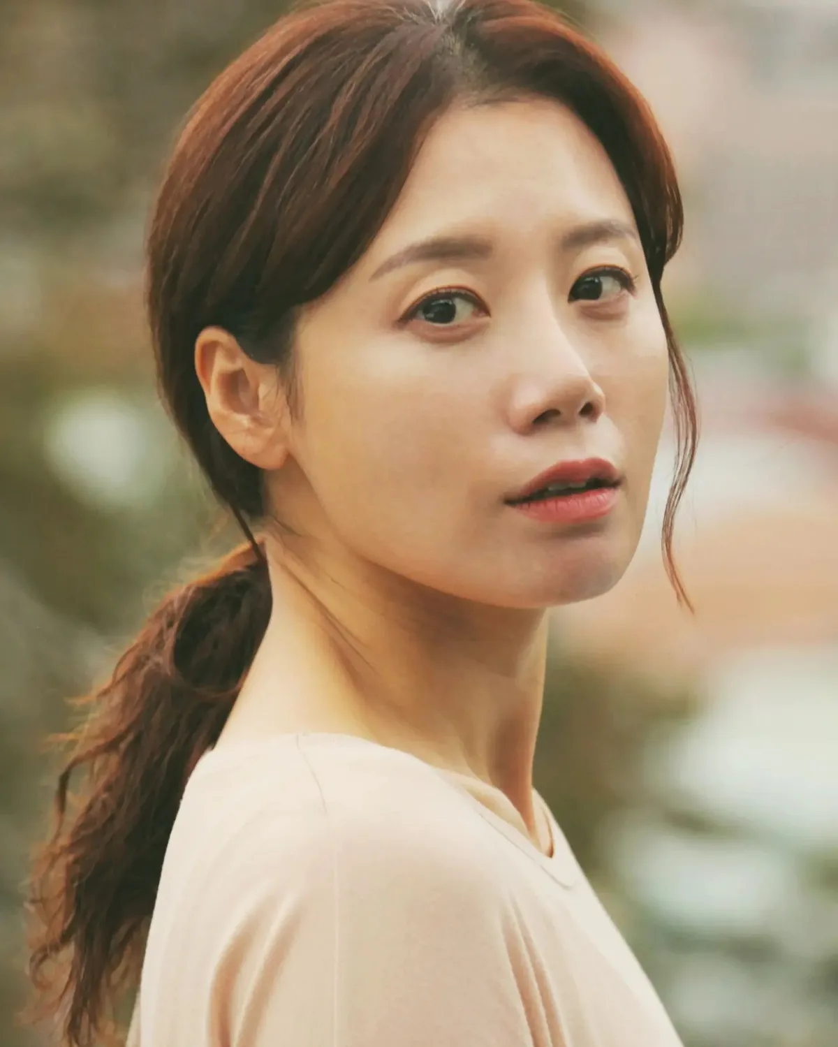 Jeong Seo-Yeon profile photograph