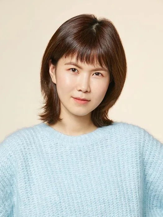 Gong Min-jung profile photograph