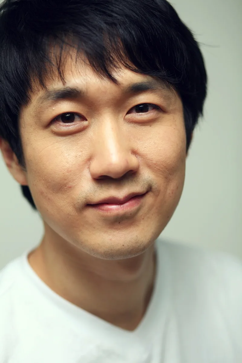 Profile photograph of Jung Hyun-Suk
