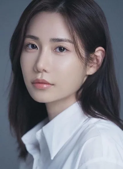 Promotional photograph of South Korean actress Lim Ha-Ri
