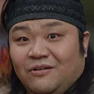 Tae Hang-Ho as Lee Hwa-Sang