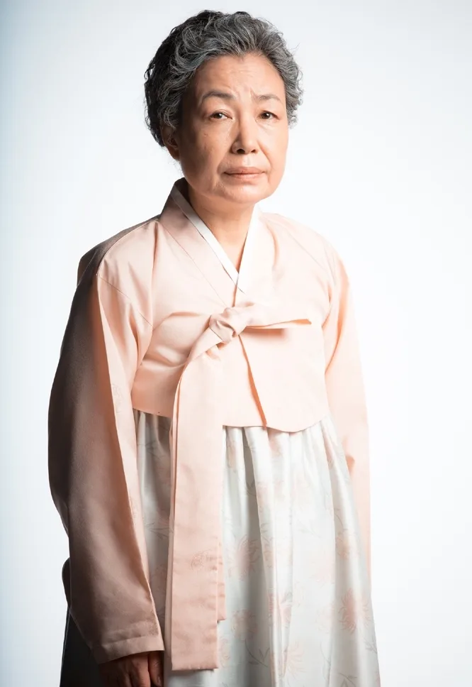 Portrait of South Korean actress Lee Yong-Lee