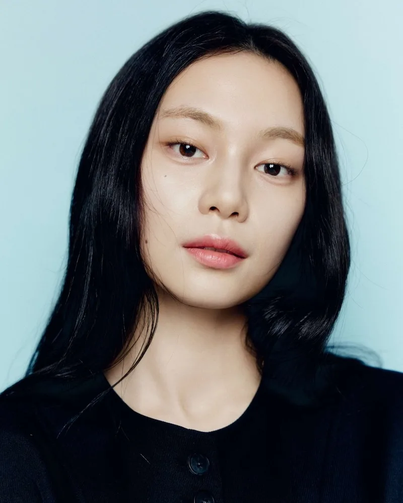 Portrait of actress Mun Ji-Won