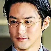 Shunya Shiraishi portrays Yukari Yamaguchi