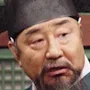 Shin Chung-sik as Kim Man-joong