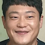 Im Sung-Jae cast portrait for The Wonder Fools