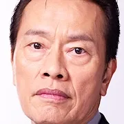 Kenichi Endo portraying Shinji Kusaka