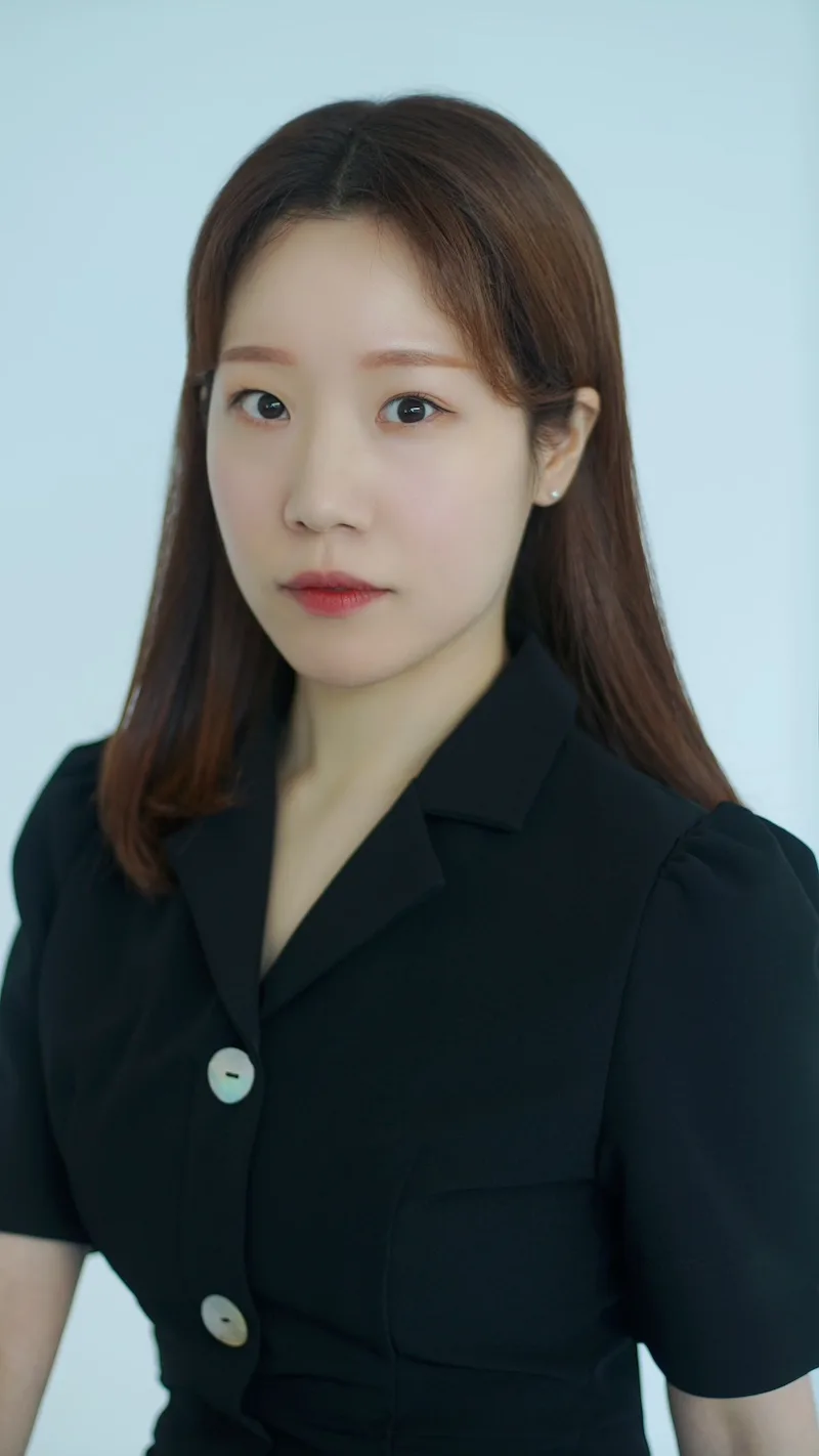 Profile photograph of South Korean actress Yang Ha-Yoon