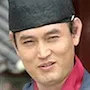 Kim Myung-Soo as Yang Sung-Yoon