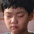 Lee Chan-yoo as young Yong-hoo