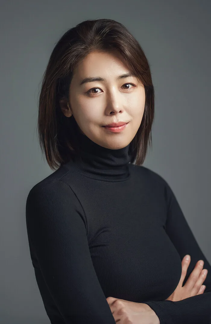 Portrait of actress Seo Eun-O