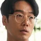Kim Nam-Hee as Lee Hyun-Suk