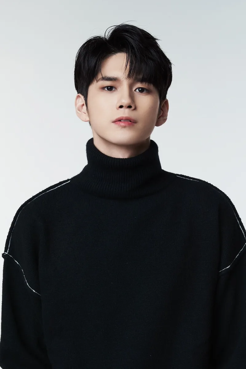 Portrait photograph of Ong Seong-Wu