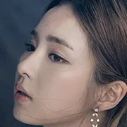 Shin Se-Kyung as So-A