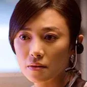 Jang Young-nam as Team Leader Hong