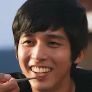 Shin Min-Chul as Jung-Dong