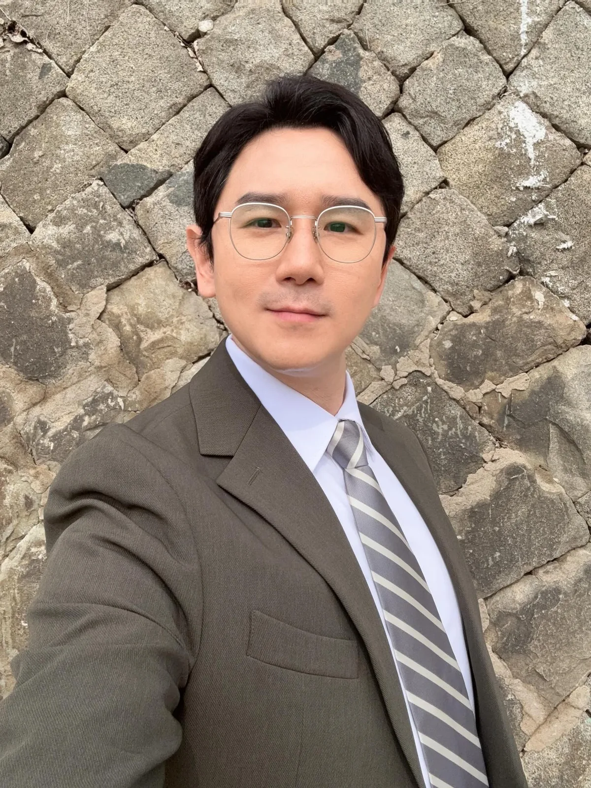 Choi Joon-Hyuk profile portrait
