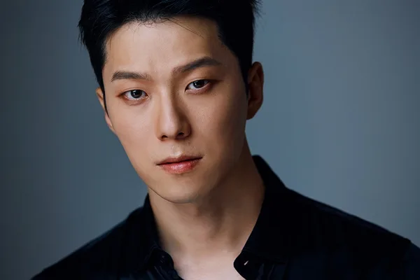 Moon Jin-Seung promotional portrait