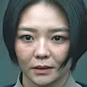 Esom as Jung Seol-ah