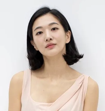 Profile photograph of South Korean actress Jung Yun-Ha