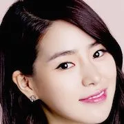 Lim Ji-Yeon as Lee Ji-Yi