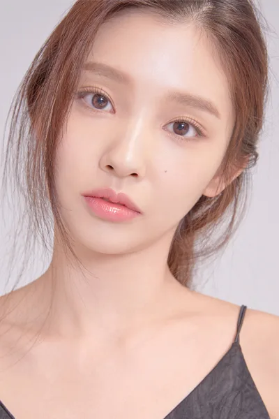 Portrait of South Korean actress Lee Si-Woo