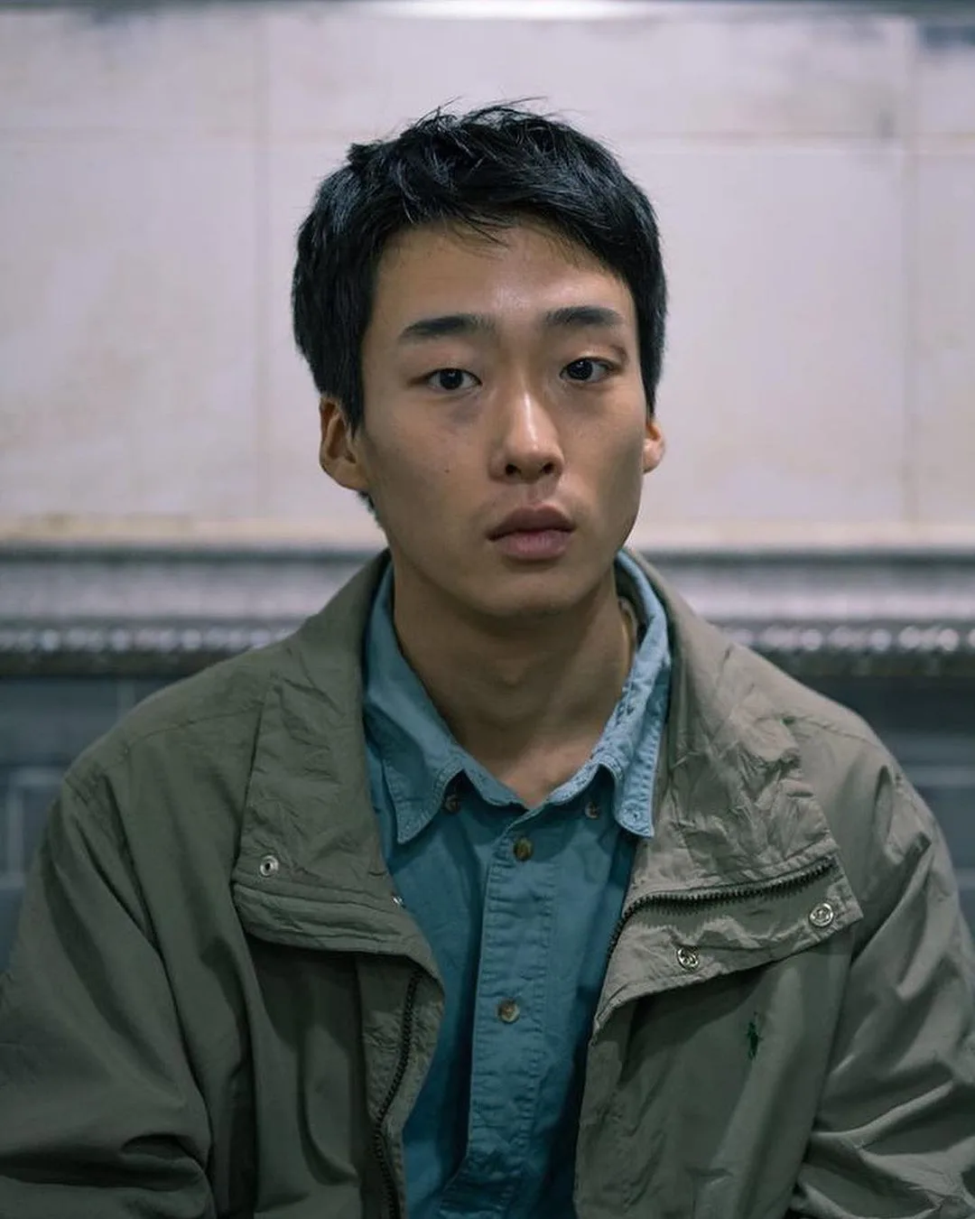 Portrait photograph of actor Park Jeong-Gon