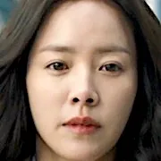 Han Ji-min as Cha Yi-hoo