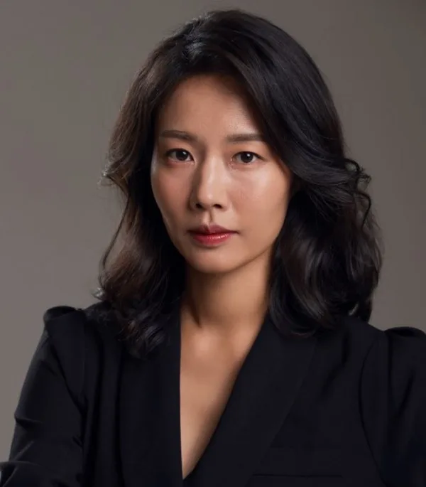 Park Soo-Jin portrait photograph