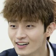 Shin Kang-Woo