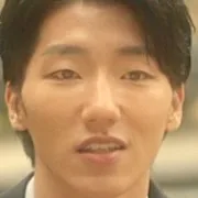 Kim Min-Jun as teenage Yeon Tae-Suk