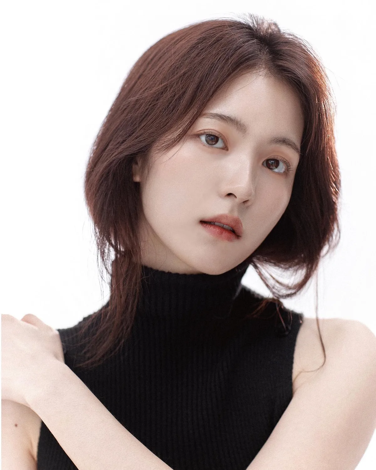 Portrait photograph of actress Bae Yeo-Ul